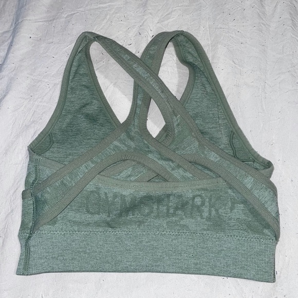 2 gymshark camo seamless sets - purple and green - Picture 6 of 16